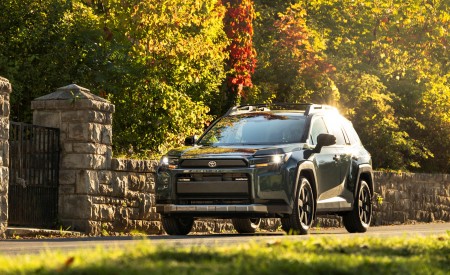 2026 Toyota RAV4 HEV Woodland Front Wallpaper 450x275 (11)