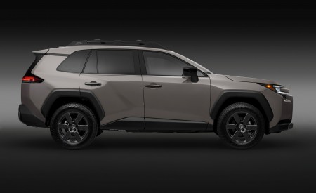2026 Toyota RAV4 HEV Woodland Side Wallpaper 450x275 (102)