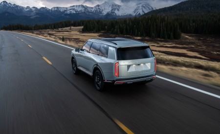 2027 Kia Telluride SXP Rear Three-Quarter Wallpaper 450x275 (9)
