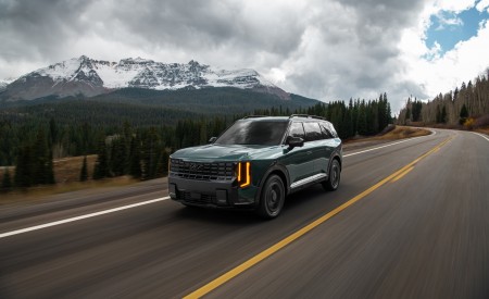 2027 Kia Telluride X-Line Front Three-Quarter Wallpaper 450x275 (4)