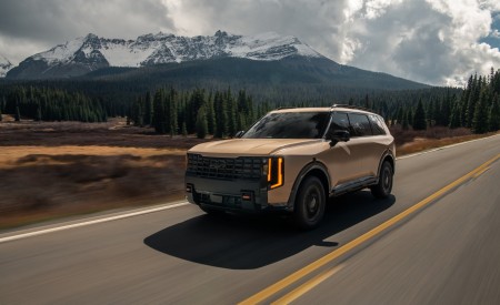 2027 Kia Telluride X-Pro Front Three-Quarter Wallpaper 450x275 (7)