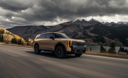 2027 Kia Telluride X-Pro Front Three-Quarter Wallpaper 450x275 (8)
