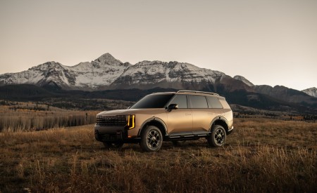 2027 Kia Telluride X-Pro Front Three-Quarter Wallpaper 450x275 (3)