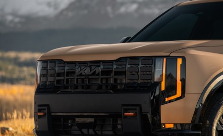 2027 Kia Telluride X-Pro Grille Wallpaper 450x275 (22)