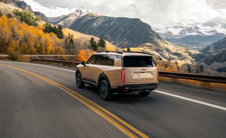 2027 Kia Telluride X-Pro Rear Three-Quarter Wallpaper 450x275 (12)
