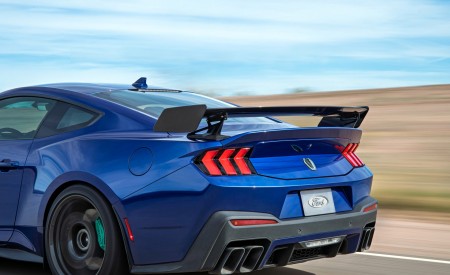 2026 Ford Mustang Dark Horse SC Detail Wallpaper 450x275 (6)