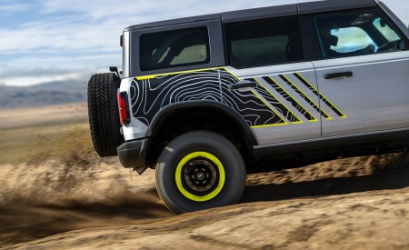 2027 Ford Bronco RTR Detail Wallpaper 450x275 (28)