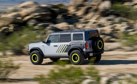 2027 Ford Bronco RTR Rear Three-Quarter Wallpaper 450x275 (10)