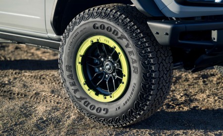 2027 Ford Bronco RTR Wheel Wallpaper 450x275 (26)