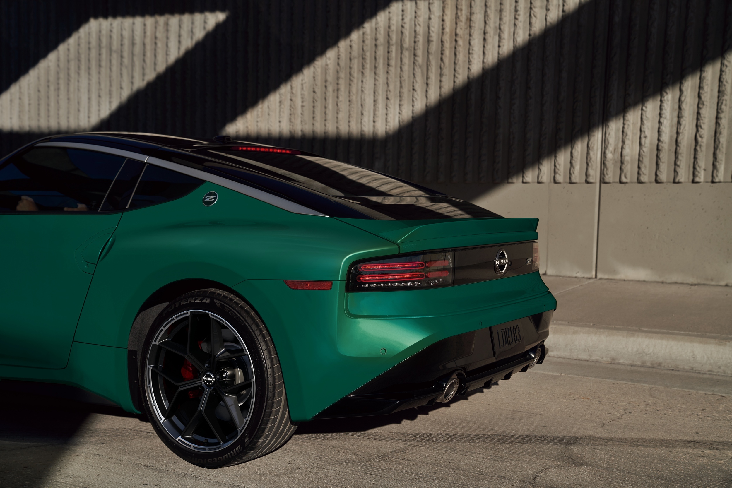 Download 2027 Nissan Z Detail Wallpapers (9)