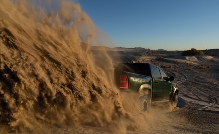 2027 Ram 1500 SRT TRX Off-Road Wallpaper 450x275 (13)