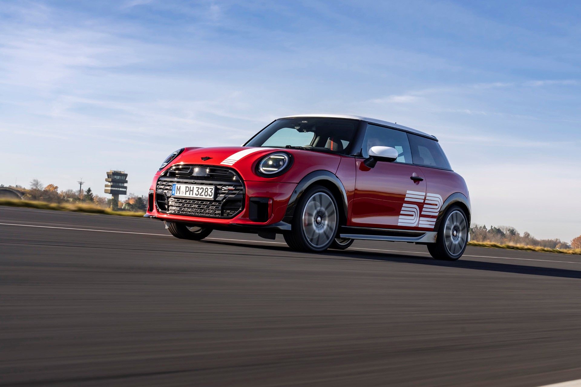 Download 2026 Mini 1965 Victory Edition car wallpapers in HD and 4K for your desktop, phone or tablet.