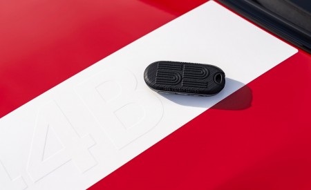 2026 Mini 1965 Victory Edition Key Fob Wallpaper 450x275 (23)
