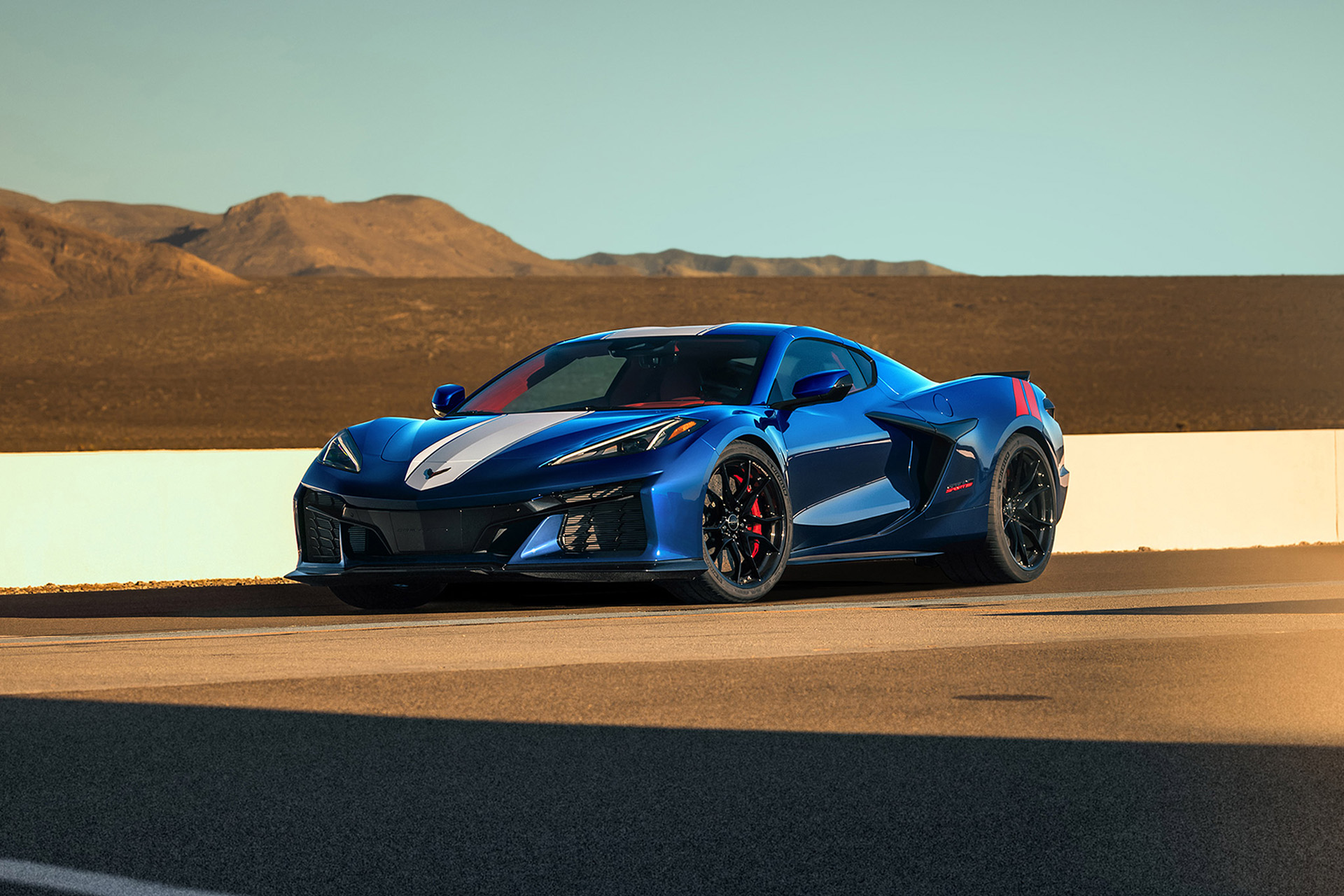 2027 Chevrolet Corvette Grand Sport Front Three-Quarter Wallpapers (1)
