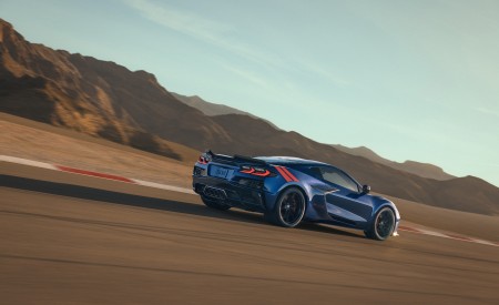 2027 Chevrolet Corvette Grand Sport Rear Three-Quarter Wallpapers 450x275 (6)