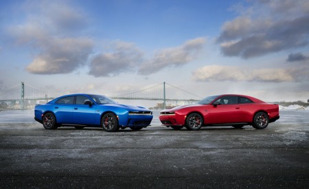 2026 Dodge Charger Daytona Sedan Front Three-Quarter Wallpapers 450x275 (6)
