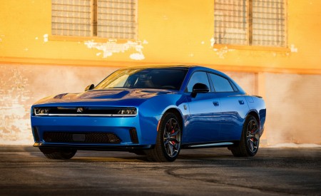 2026 Dodge Charger Daytona Sedan Front Wallpapers 450x275 (2)