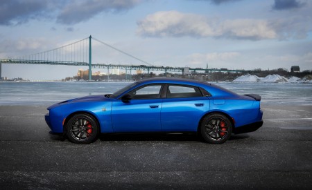 2026 Dodge Charger Daytona Sedan Side Wallpapers 450x275 (8)