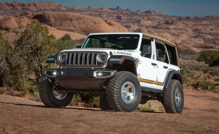 2026 Jeep Wrangler Laredo Concept Front Three-Quarter Wallpaper 450x275 (2)