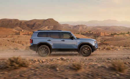 2026 Toyota Land Cruiser 250 Side Wallpaper 450x275 (6)
