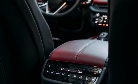 2027 Infiniti QX65 Interior Cockpit Wallpaper 450x275 (54)