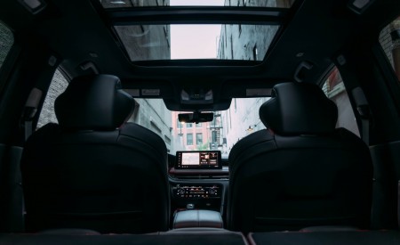 2027 Infiniti QX65 Panoramic Roof Wallpaper 450x275 (62)