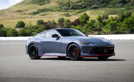 2027 Nissan Z NISMO Manual Transmission Front Three-Quarter Wallpaper 450x275 (31)