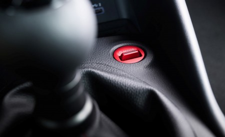 2027 Nissan Z NISMO Manual Transmission Interior Detail Wallpaper 450x275 (47)
