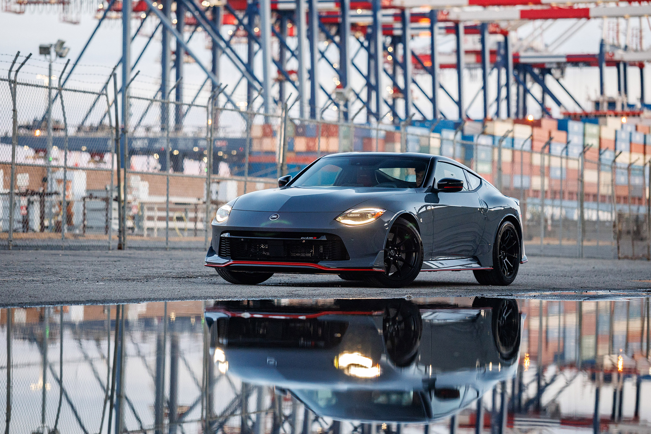 Download 2027 Nissan Z Nismo Front Three-Quarter Wallpapers (6)