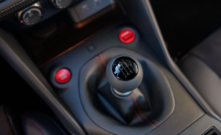 2027 Nissan Z Nismo Manual Transmission Gear Shifter Wallpapers 450x275 (20)