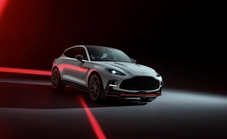 2026 Aston Martin DBX S Front Three-Quarter Wallpaper 450x275 (6)