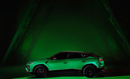 2026 Lamborghini Urus SE Tettonero Capsule Side Wallpaper 450x275 (5)