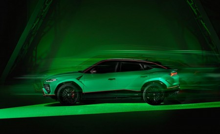 2026 Lamborghini Urus SE Tettonero Capsule Side Wallpaper 450x275 (7)