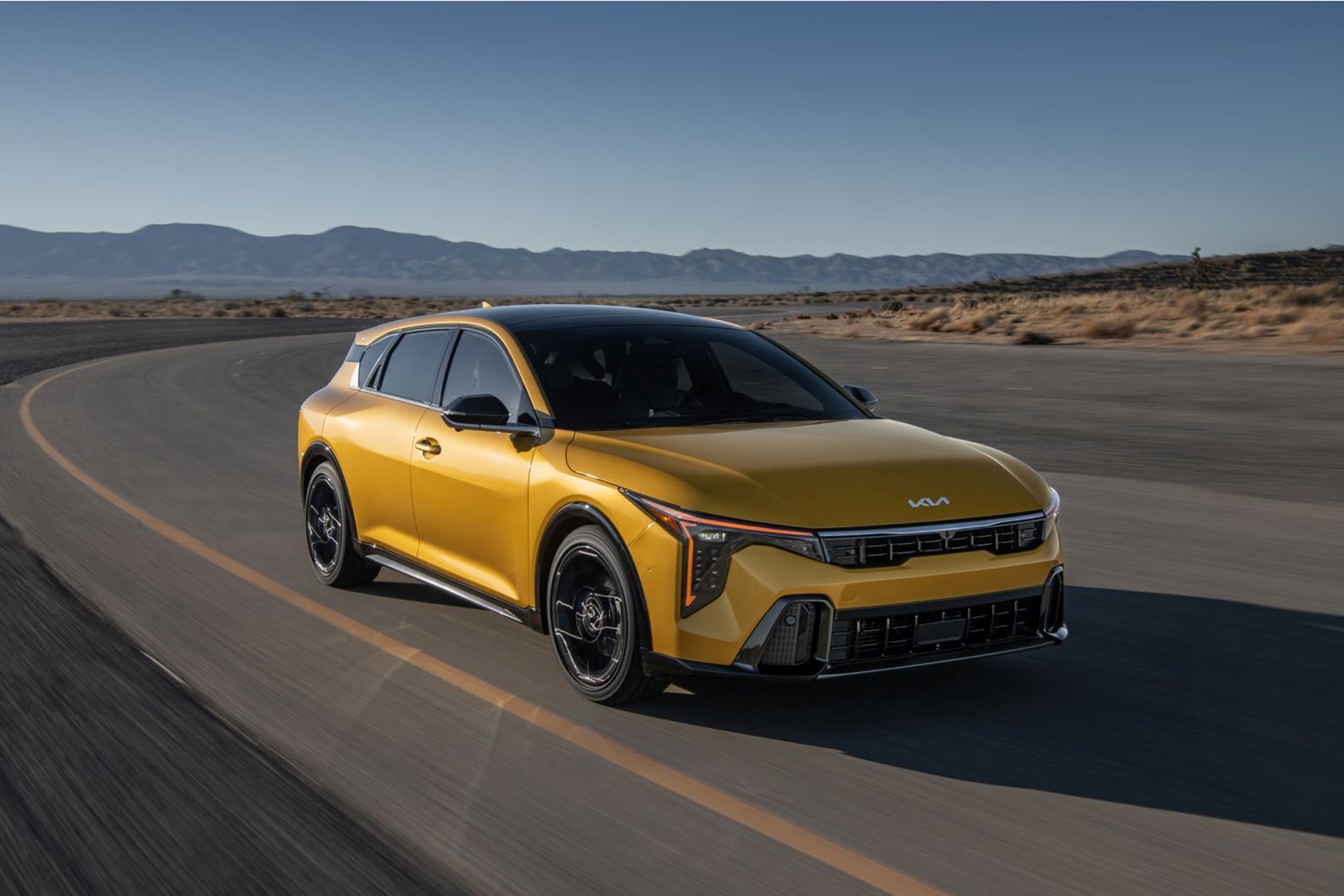 Download 2026 Kia K4 Hatchback car wallpapers in HD and 4K for your desktop, phone or tablet.