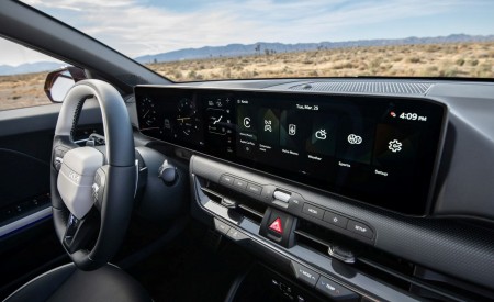 2026 Kia K4 Hatchback Interior Wallpaper 450x275 (18)