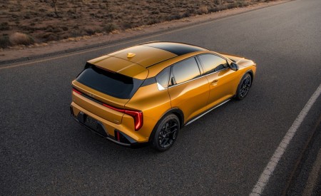 2026 Kia K4 Hatchback Rear Three-Quarter Wallpaper 450x275 (10)