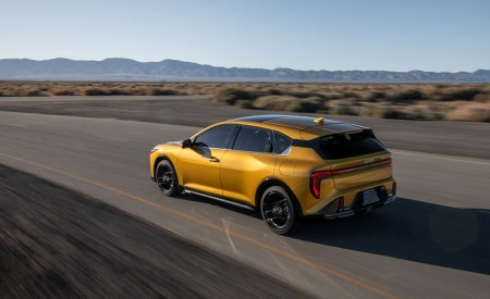 2026 Kia K4 Hatchback Rear Three-Quarter Wallpaper 450x275 (4)
