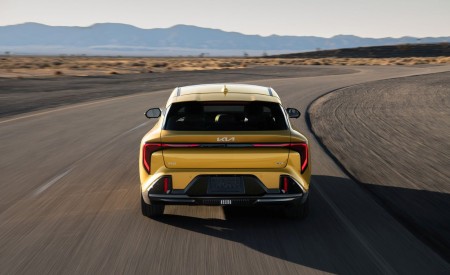 2026 Kia K4 Hatchback Rear Wallpaper 450x275 (2)