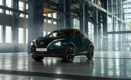 2026 Nissan Juke Pulse Edition Front Three-Quarter Wallpaper 450x275 (2)