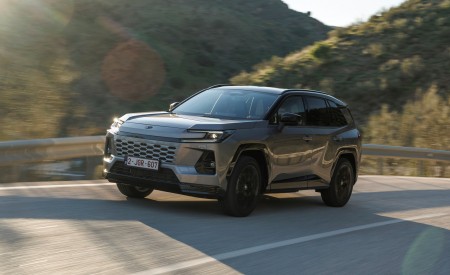 Download 2026 Toyota RAV4 HEV Avantgarde HD & 4K Wallpapers