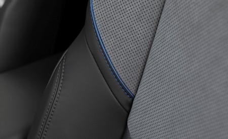 2026 Toyota RAV4 HEV Avantgarde Interior Detail Wallpaper 450x275 (46)