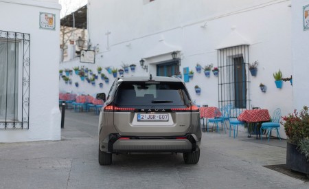 2026 Toyota RAV4 HEV Avantgarde Rear Wallpaper 450x275 (23)