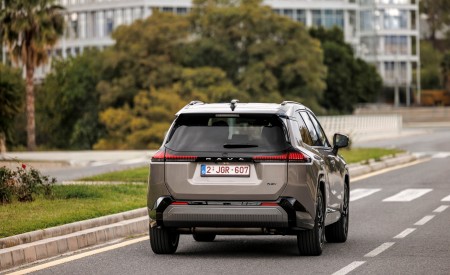 2026 Toyota RAV4 HEV Avantgarde Rear Wallpaper 450x275 (12)