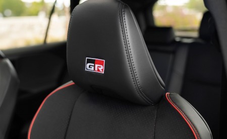 2026 Toyota RAV4 HEV GR Sport Interior Seats Wallpaper 450x275 (48)