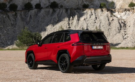 2026 Toyota RAV4 HEV GR Sport Rear Three-Quarter Wallpaper 450x275 (24)