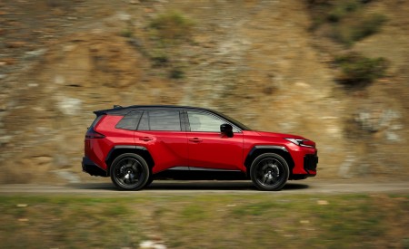 2026 Toyota RAV4 HEV GR Sport Side Wallpaper 450x275 (4)