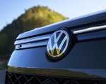 2026 Volkswagen Tiguan SEL R-Line Turbo Badge HD Wallpaper 150x120 (8)