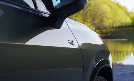 2026 Volkswagen Tiguan SEL R-Line Turbo Detail Wallpaper 450x275 (9)