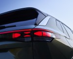 2026 Volkswagen Tiguan SEL R-Line Turbo Tail Light HD Wallpaper 150x120 (10)