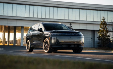Download 2027 Hyundai Ioniq 9 Calligraphy Black Ink HD & 4K Wallpapers